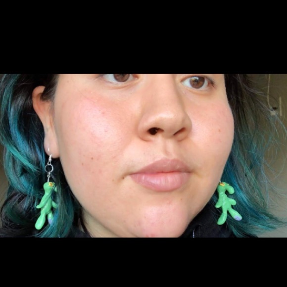 Meet your Posher, Julianna - Picture 1 of 1